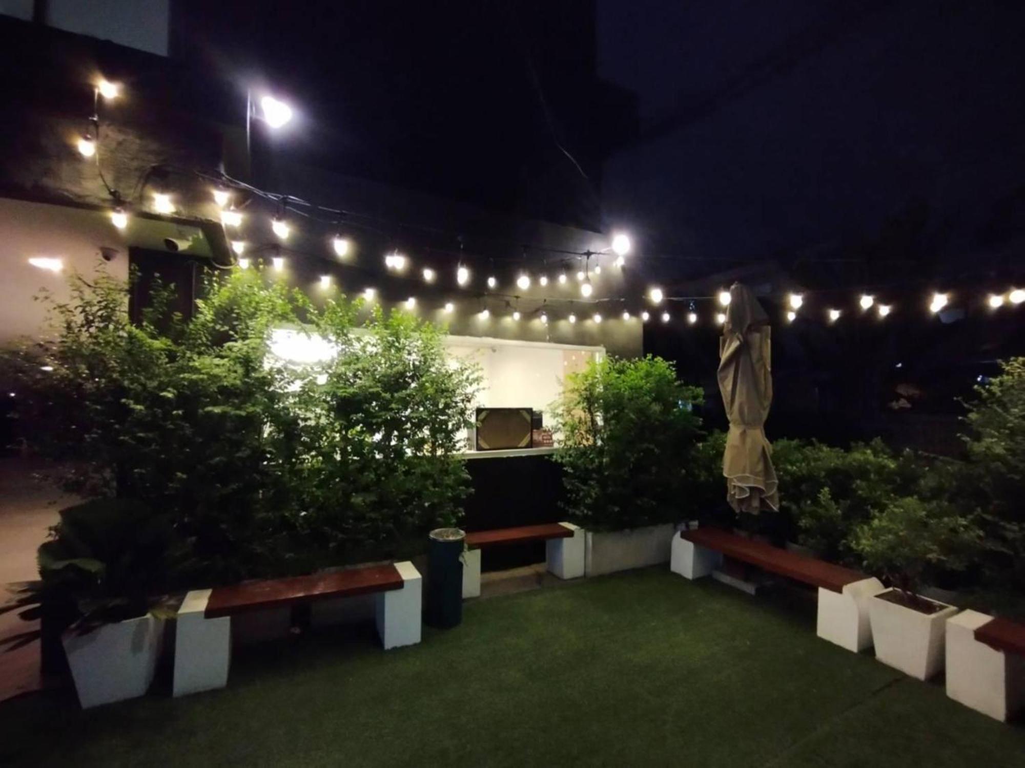 Oyo 75446 Travis Inthamara 49 Hotel Bangkok Ngoại thất bức ảnh