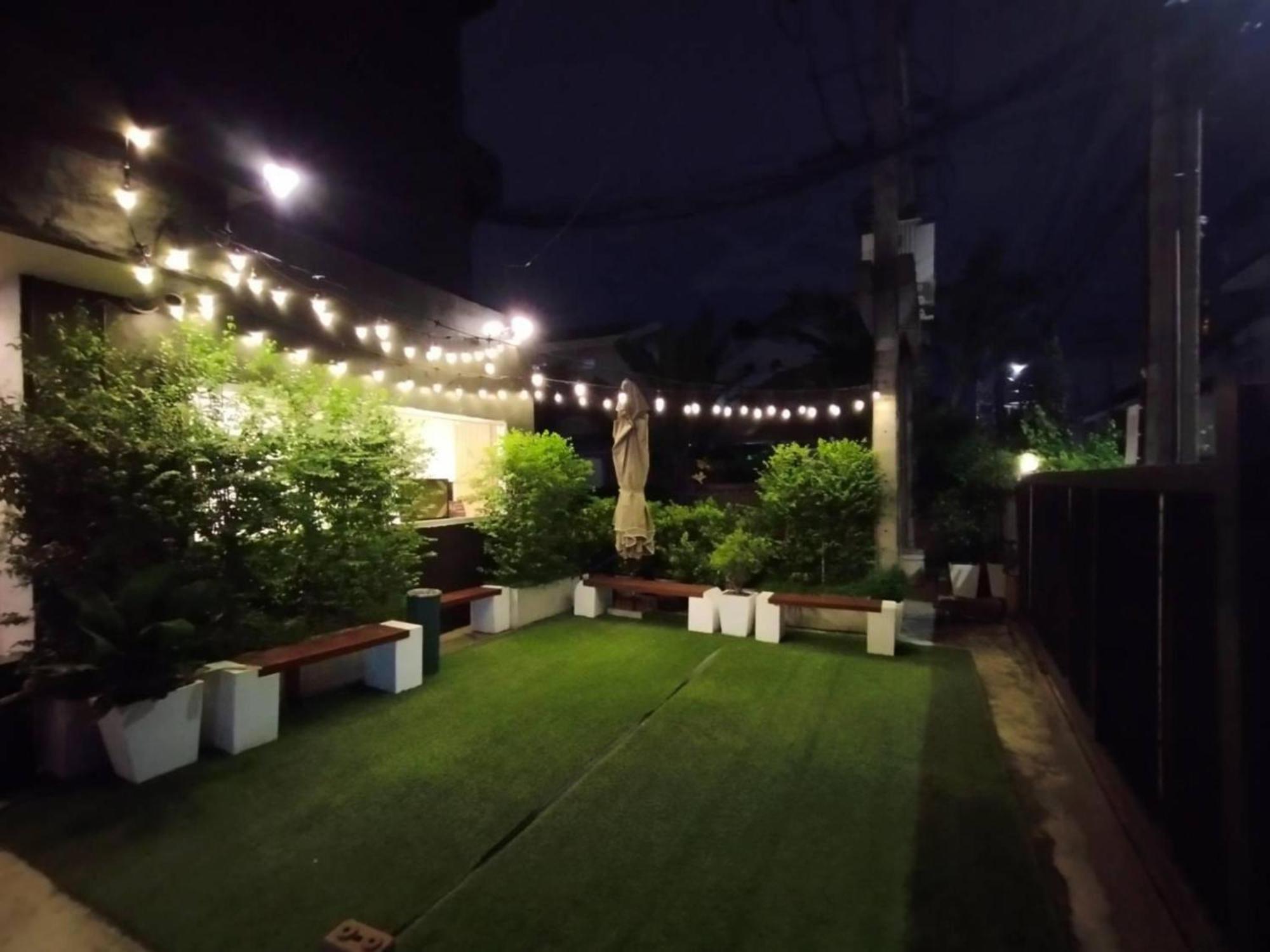 Oyo 75446 Travis Inthamara 49 Hotel Bangkok Ngoại thất bức ảnh